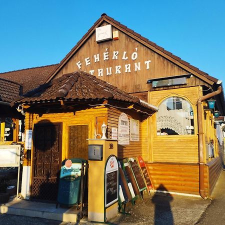 Feherlo Vendeghaz & Restaurant Bük المظهر الخارجي الصورة